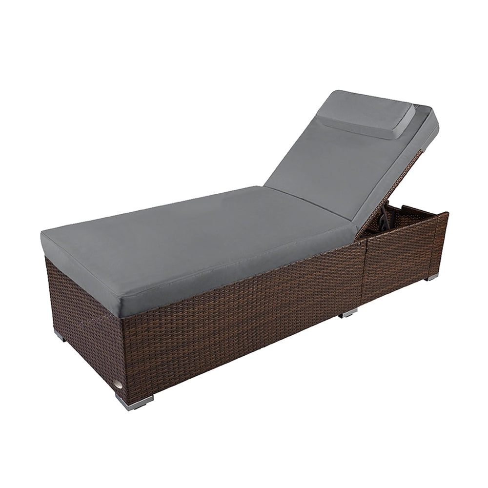 Braune Polyrattan Sonnenliege mit grauer Auflage und verstellbarer Rückenlehne, moderne Gartenliege