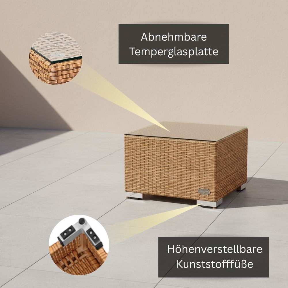 Quadratischer Beistelltisch aus naturfarbenem Polyrattan mit abnehmbarer Glasplatte. Detailansichten zeigen die Glasplatte und höhenverstellbare Kunststofffüße.