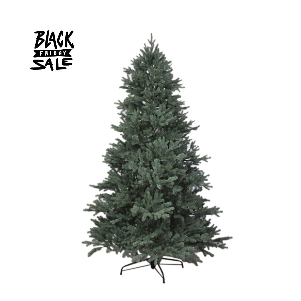 Kuenstlicher Weihnachtsbaum mit dunklen grünen Nadeln, dichten Zweigen und Metallständer. 150 cm