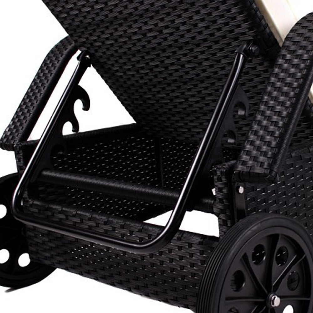 Rückenlehne der Sonnenliege 5-fach verstellbar, Poly-Rattan-Geflecht in Schwarz. Schwarz / Schwarz.