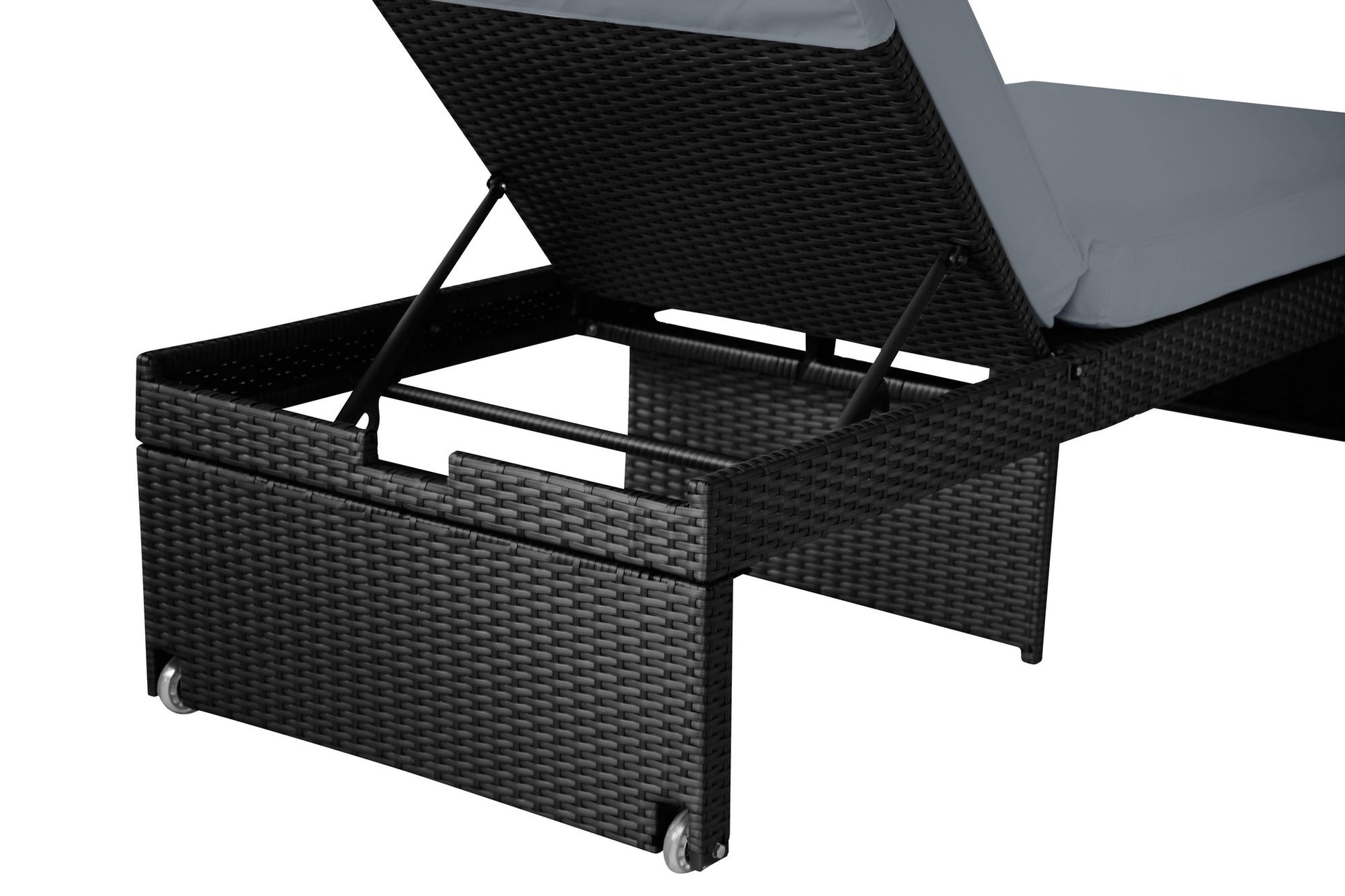Schwarze Rattan-Liege mit verstellbarer Rückenlehne und Stauraum unter der Sitzfläche. Graue Auflage.