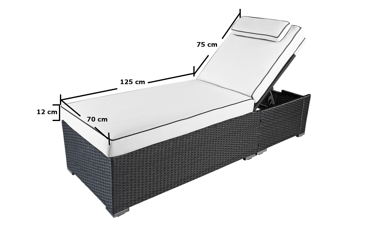 Grau/Silberne Rattan-Liege mit weißer Polsterung und grauer Paspel und Maßen: 70x125 cm Liegefläche, 75 cm Rückenlehne.
